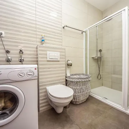 Mihotic By Interhome