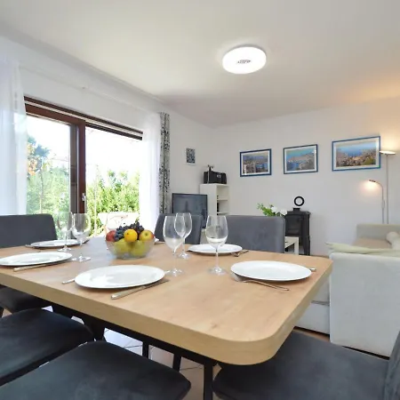 Mihotic By Interhome