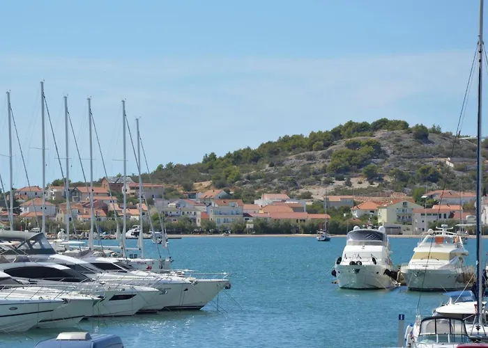 Mihotic By Interhome