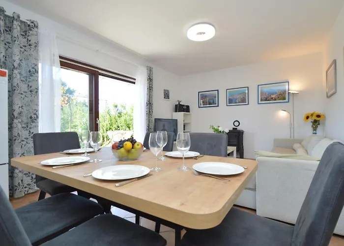 Mihotic By Interhome