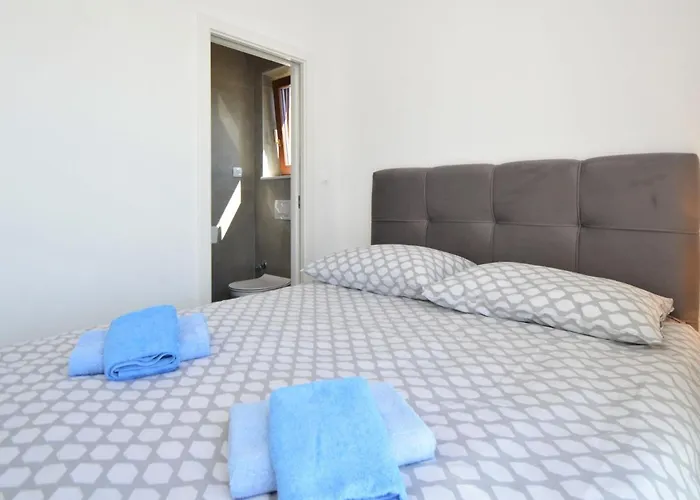 Mihotic By Interhome *